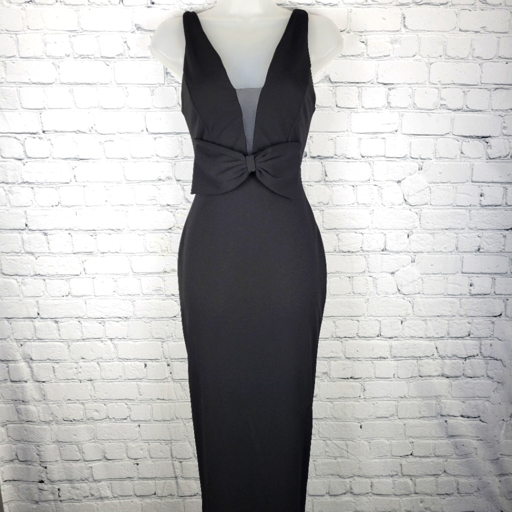 NWT Windsor Size XS Black Formal Dress With Bow